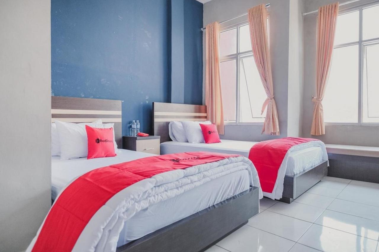 Reddoorz @ Jalan Hayam Wuruk Lampung 2 Hotell Bandar Lampung Exteriör bild